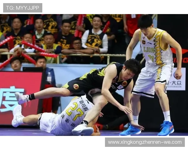 打造坚不可摧的防线:篮球防守技巧与策略全解析 打造坚不可摧的防线:篮球防守技巧与策略全解析